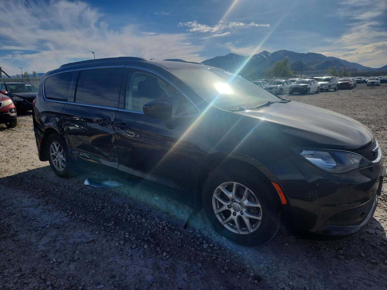2020 CHRYSLER VOYAGER LXI photo 7