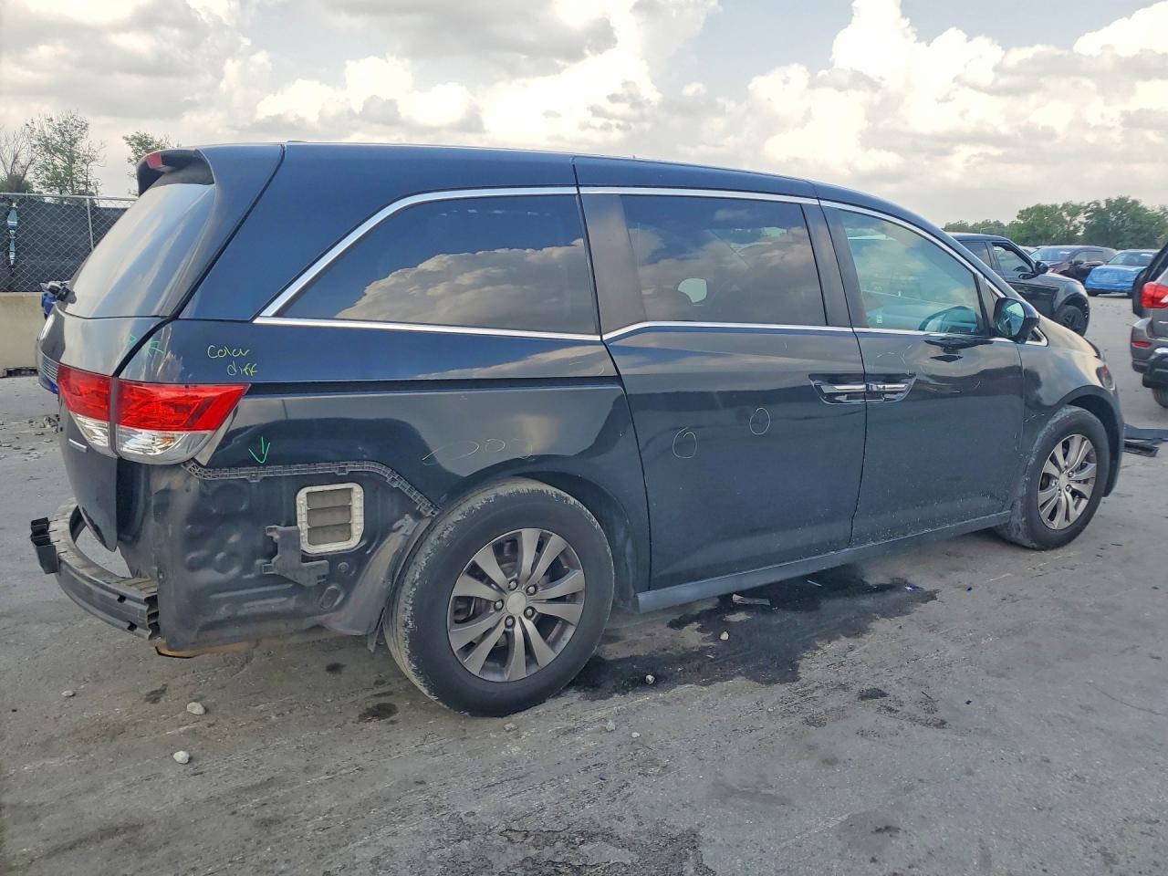 2016 HONDA ODYSSEY SE photo 5