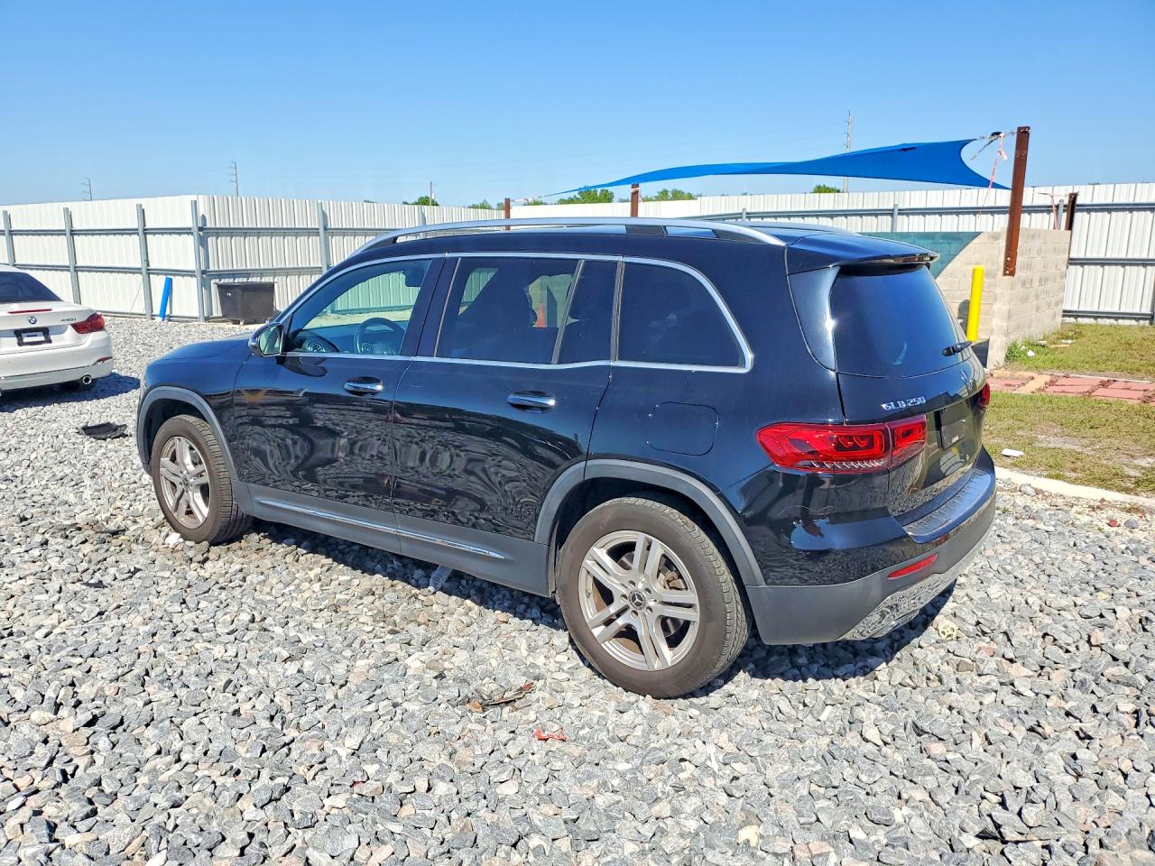 2020 MERCEDES-BENZ GLB 250 photo 4
