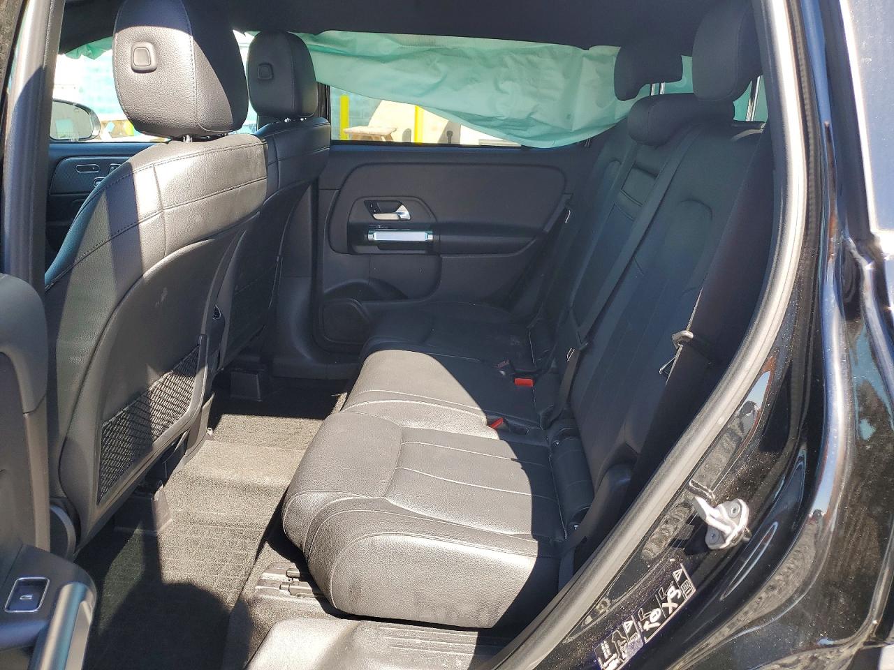 2020 MERCEDES-BENZ GLB 250 photo 28