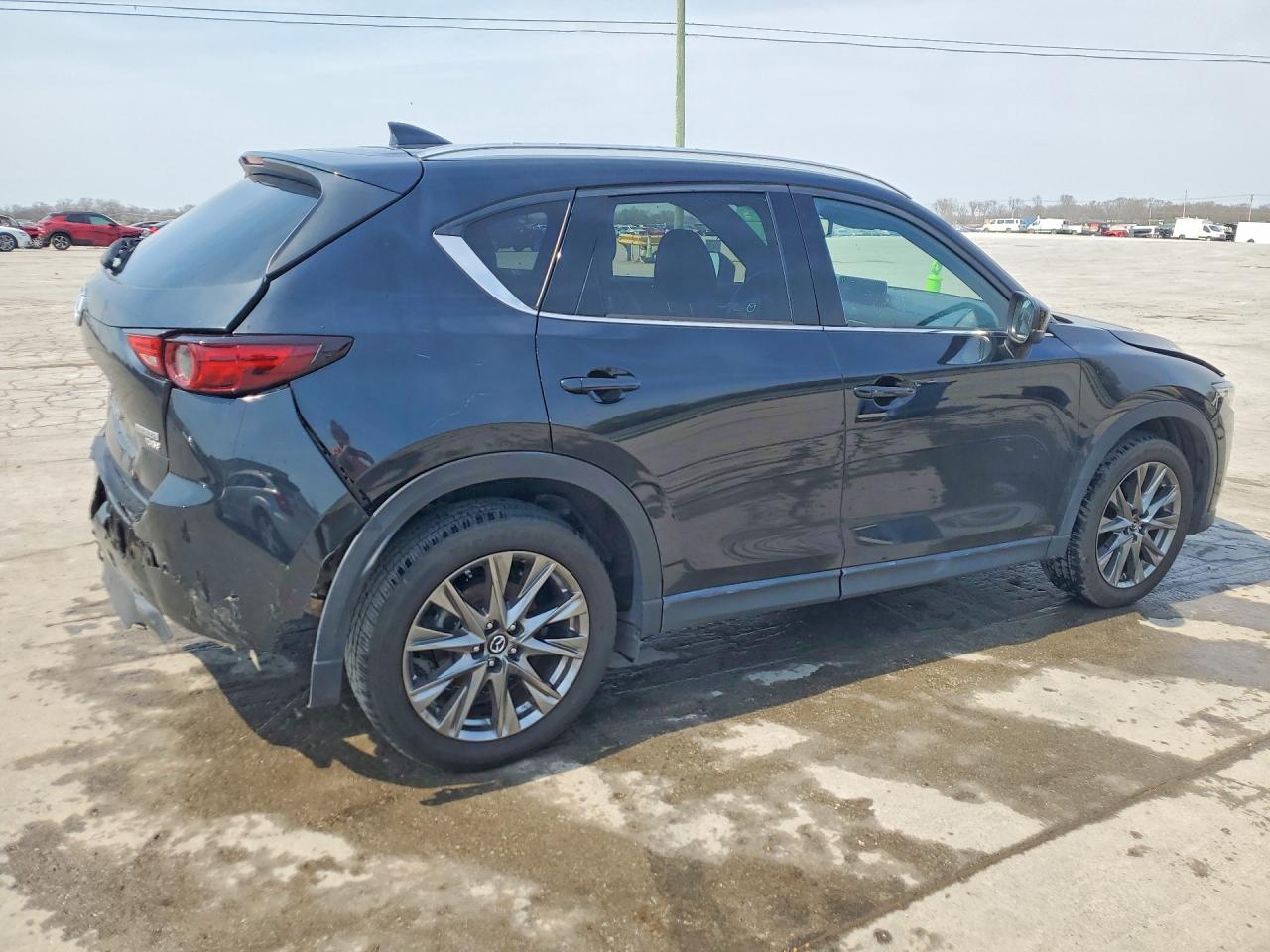 2021 MAZDA CX-5 SIGNATURE photo 3
