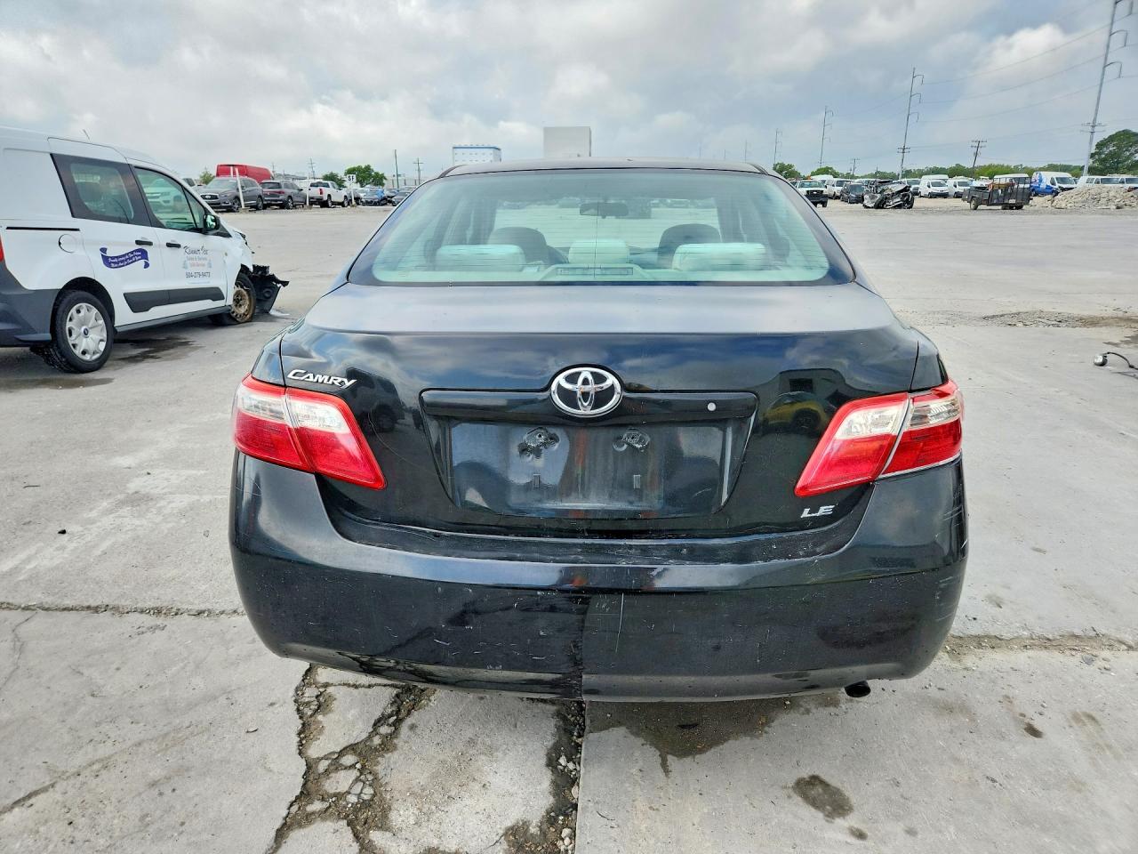 2008 TOYOTA CAMRY LE photo 11