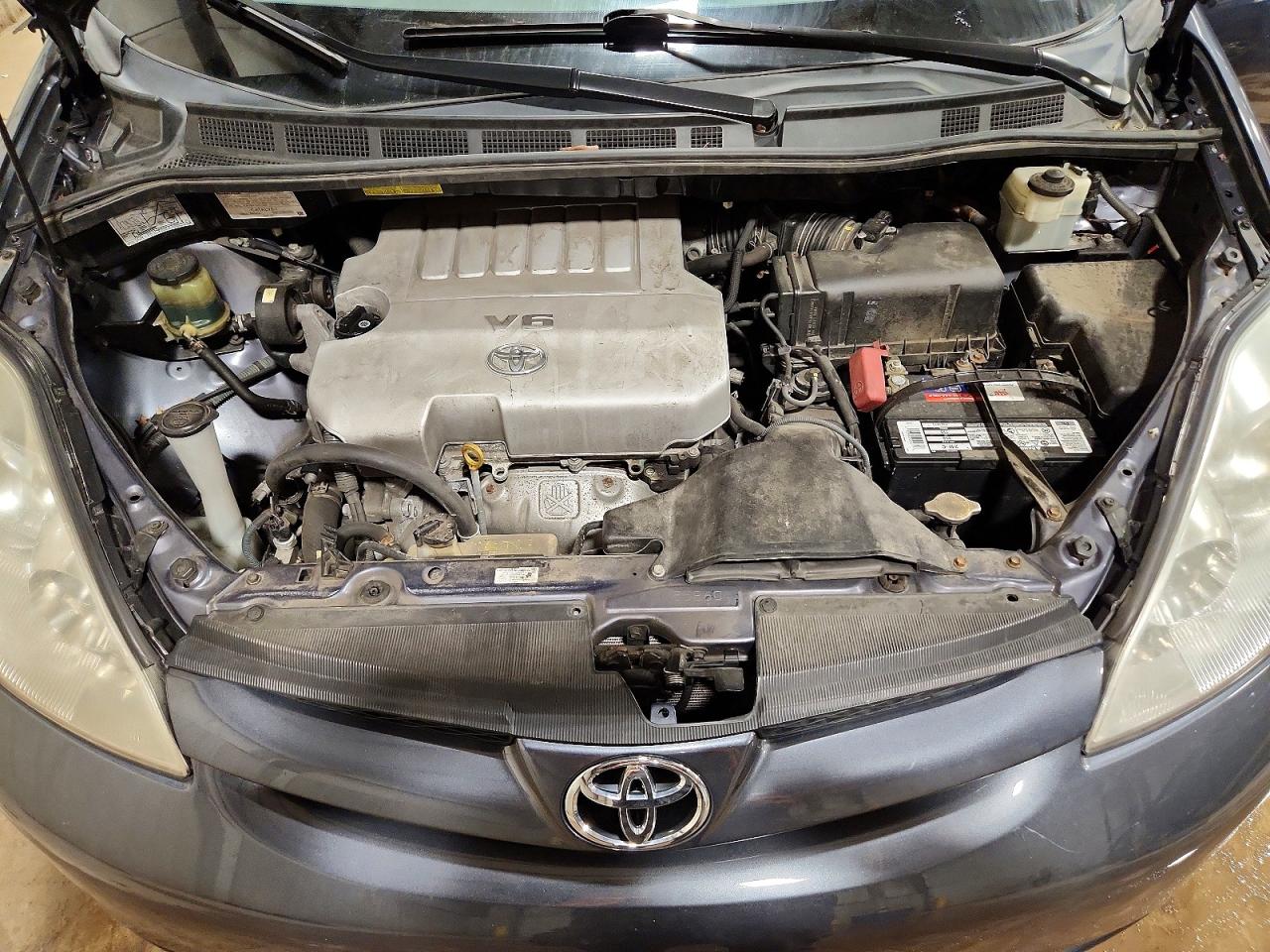 2007 TOYOTA SIENNA LE 8-PASSENGER photo 12