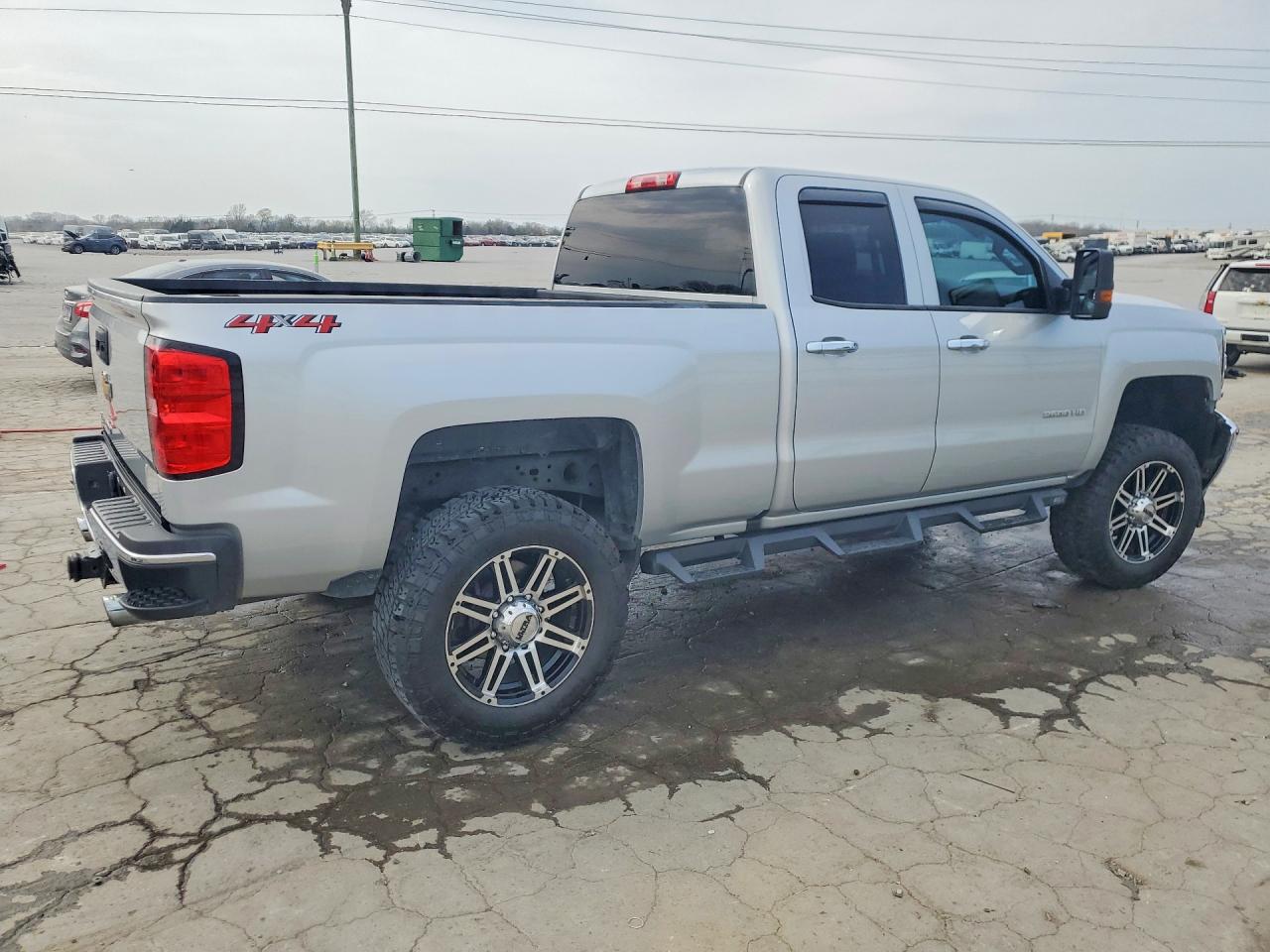 2018 CHEVROLET SILVERADO K2500 HEAVY DUTY photo 5