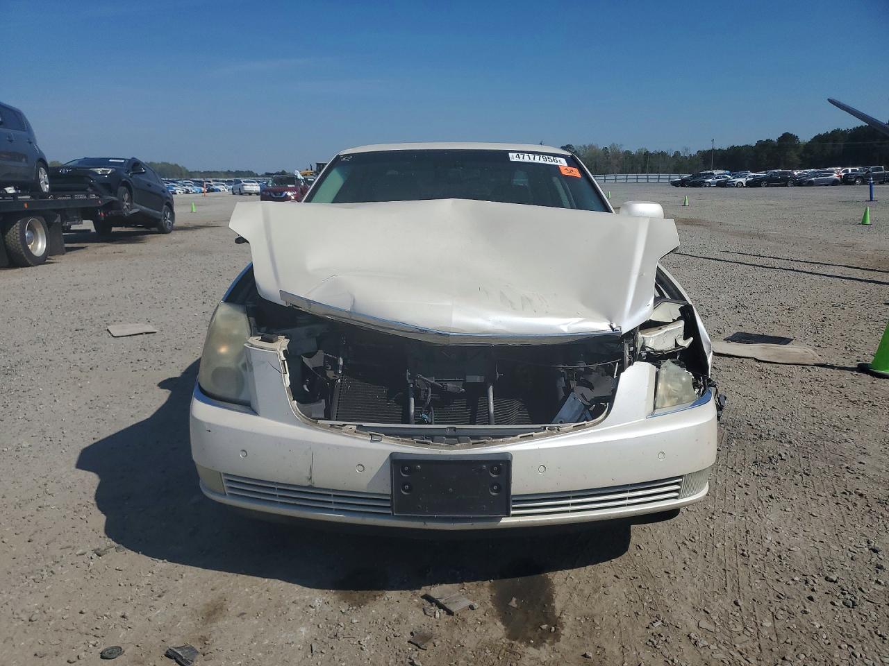 2008 CADILLAC DTS photo 9