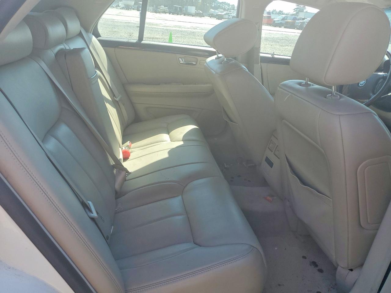 2008 CADILLAC DTS photo 19