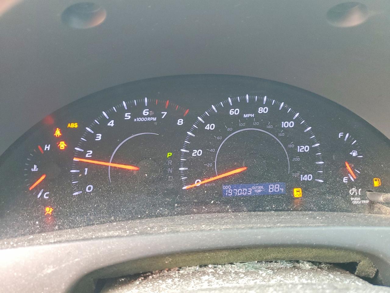2011 TOYOTA CAMRY LE photo 25