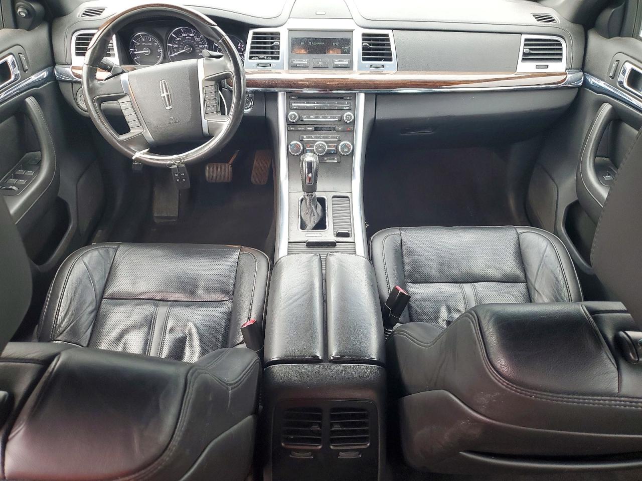 2011 LINCOLN MKS photo 8