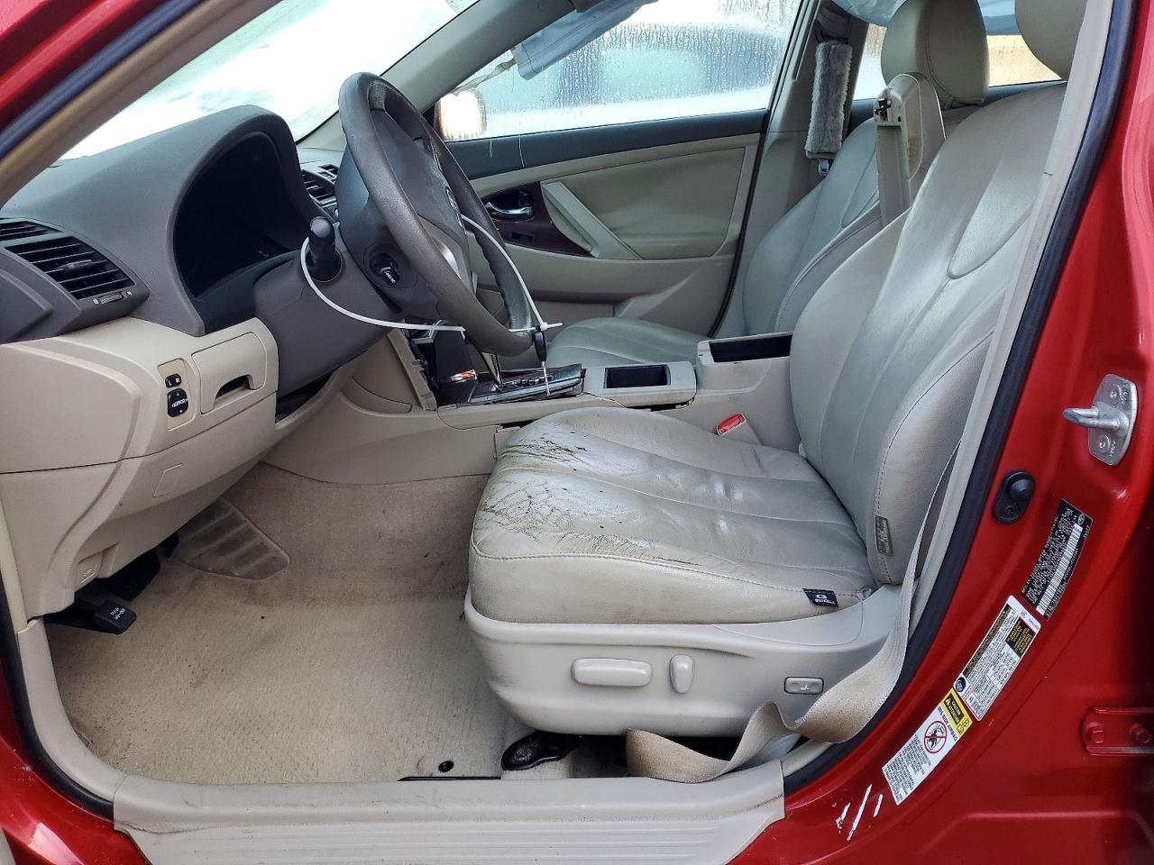2009 TOYOTA CAMRY LE photo 7