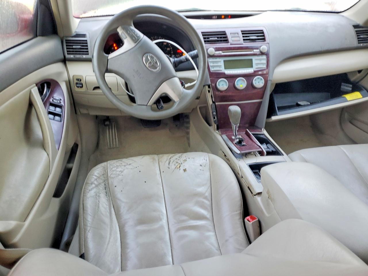 2009 TOYOTA CAMRY LE photo 8