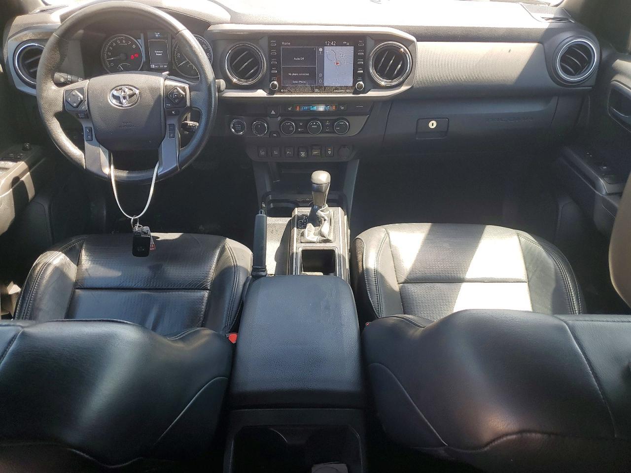 2022 TOYOTA TACOMA TRD OFF-ROAD photo 8