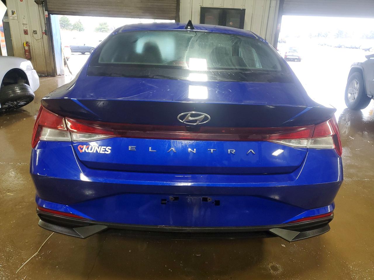 2023 HYUNDAI ELANTRA SEL photo 11