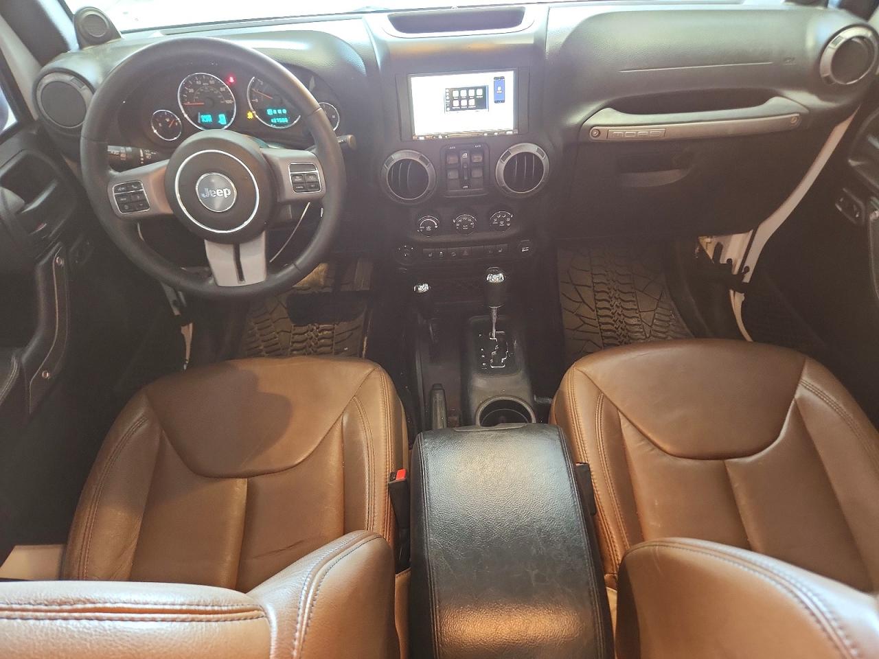 2013 JEEP WRANGLER UNLIMITED SAHARA photo 15