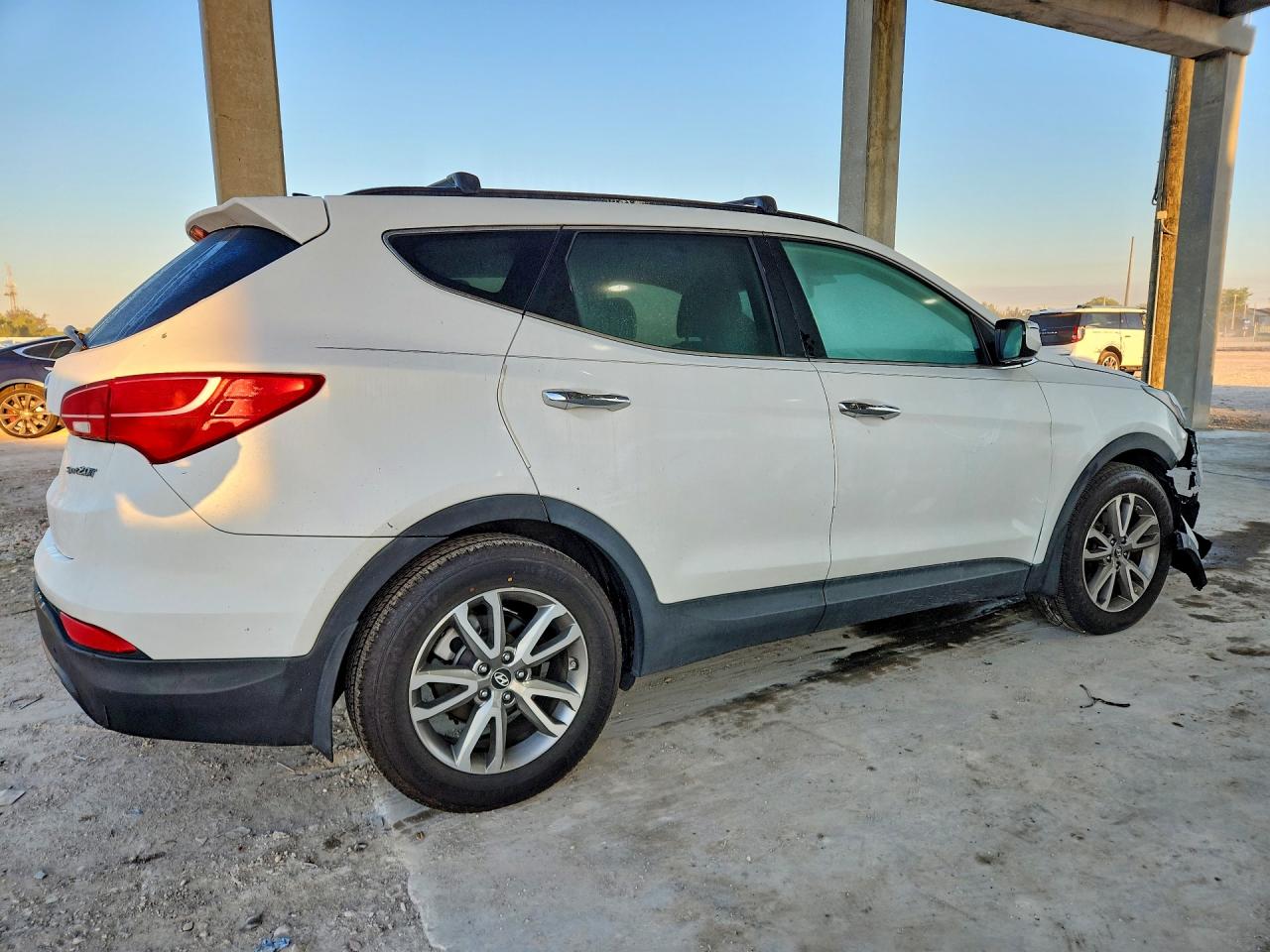 2014 HYUNDAI SANTA FE SPORT 2.0T photo 3