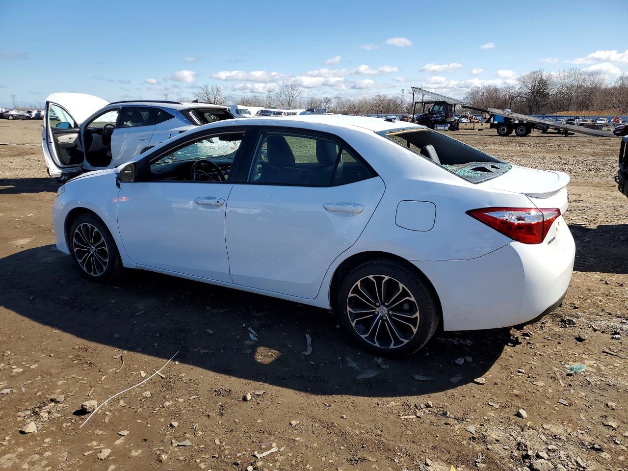 2014 TOYOTA COROLLA S PLUS photo 3