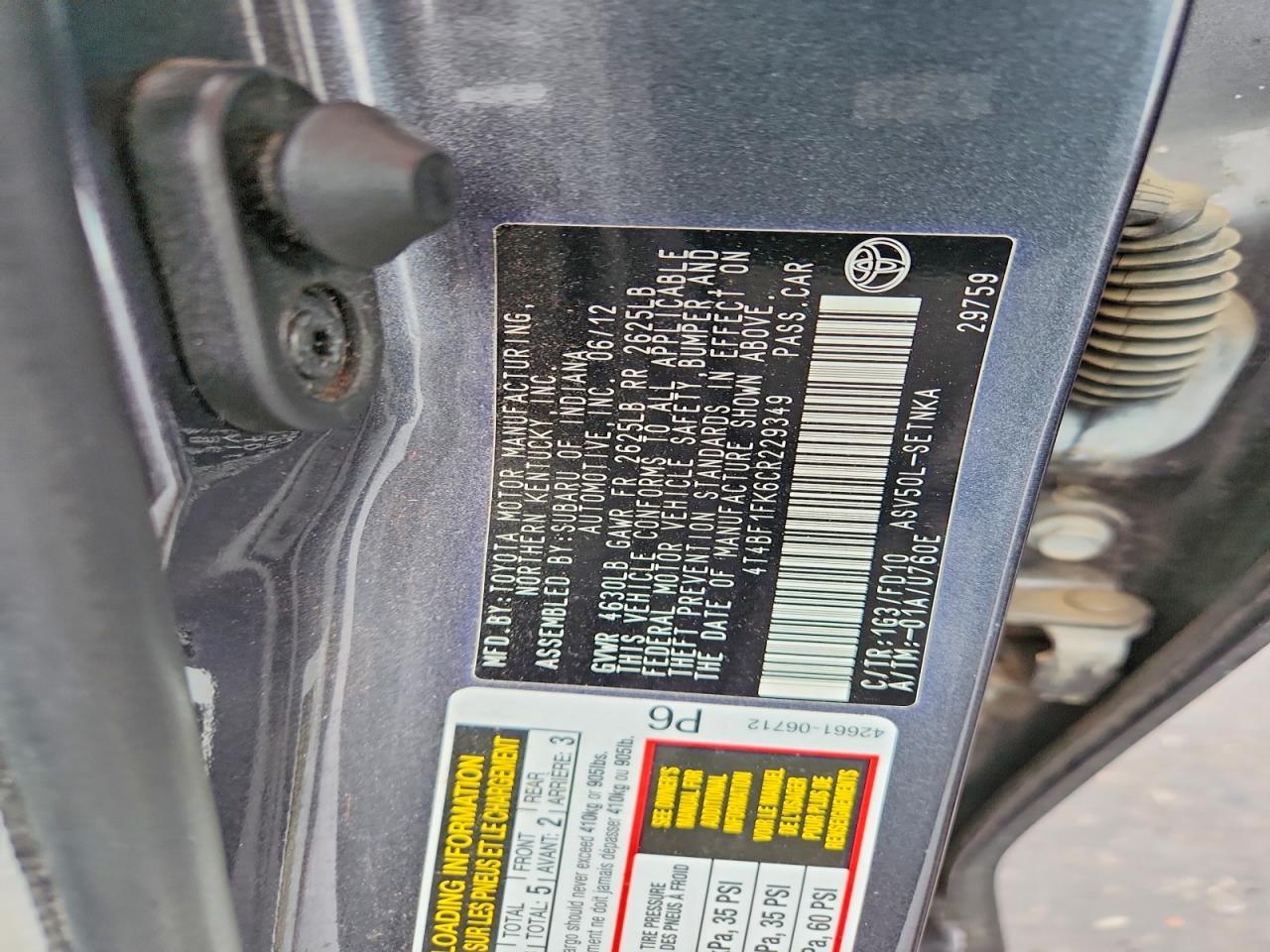 2012 TOYOTA CAMRY LE photo 23