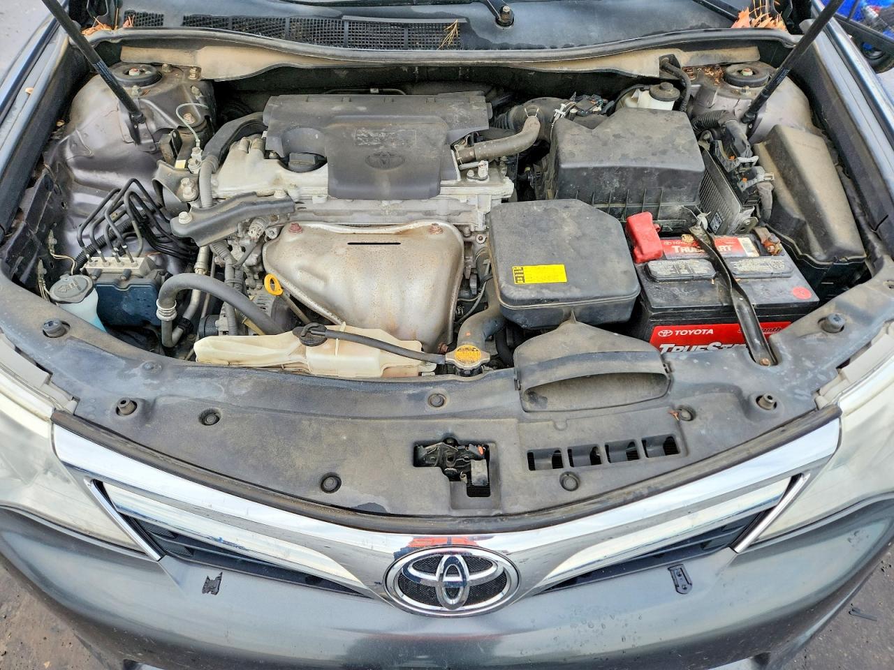 2012 TOYOTA CAMRY LE photo 21