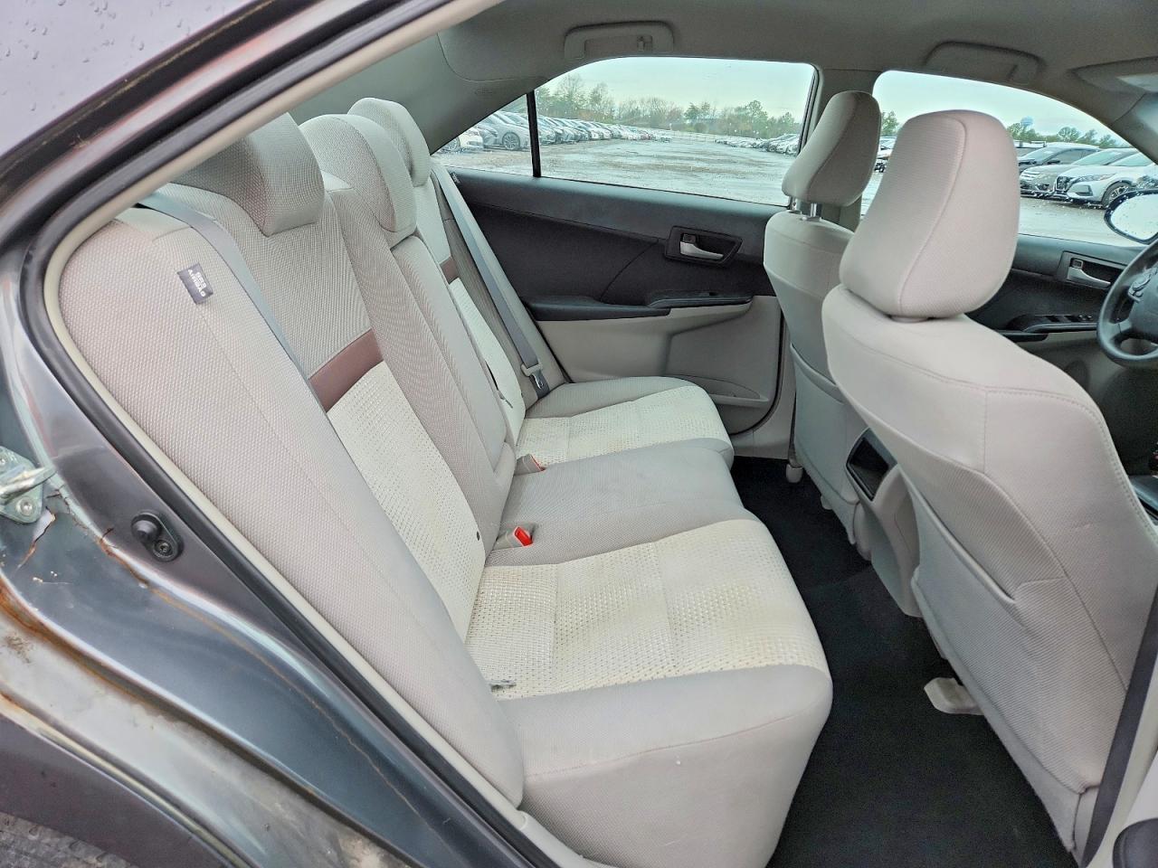 2012 TOYOTA CAMRY LE photo 19