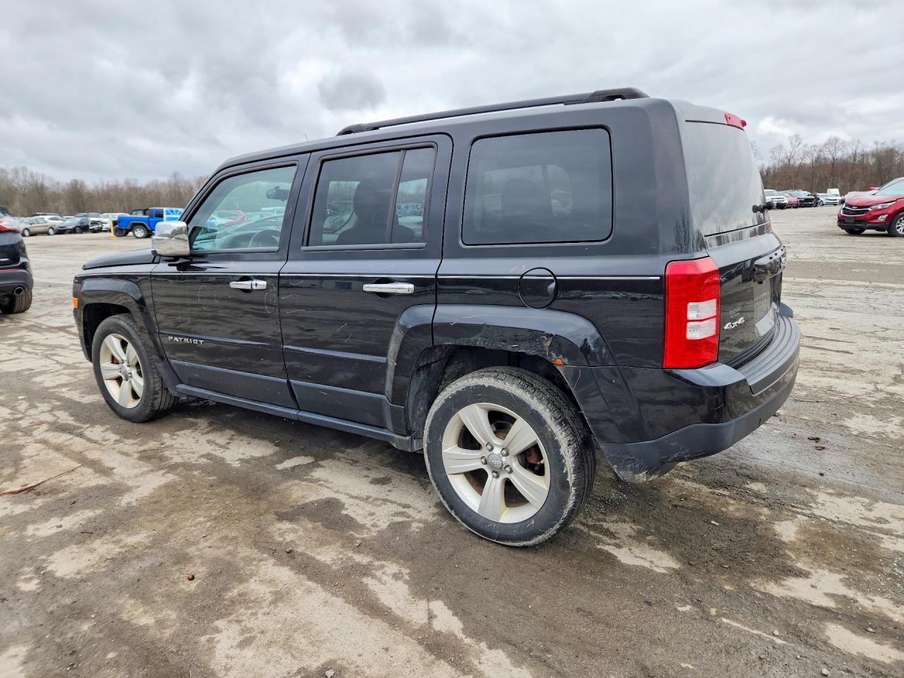 2012 JEEP PATRIOT LATITUDE photo 2