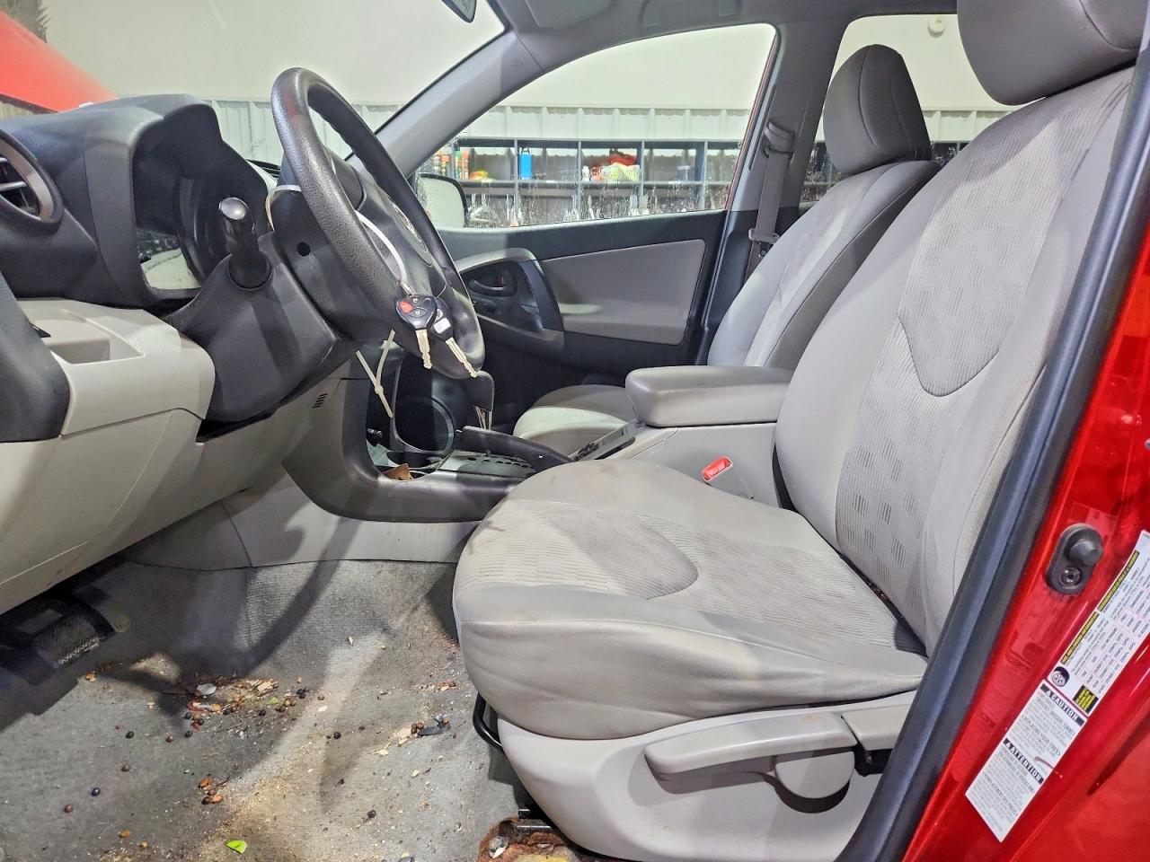 2010 TOYOTA RAV4 BASE photo 13