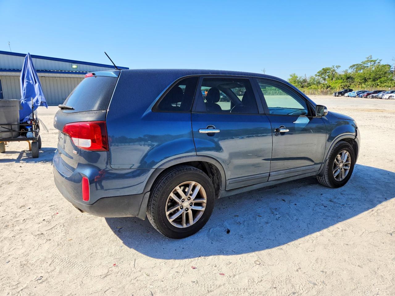 2014 KIA SORENTO LX photo 3