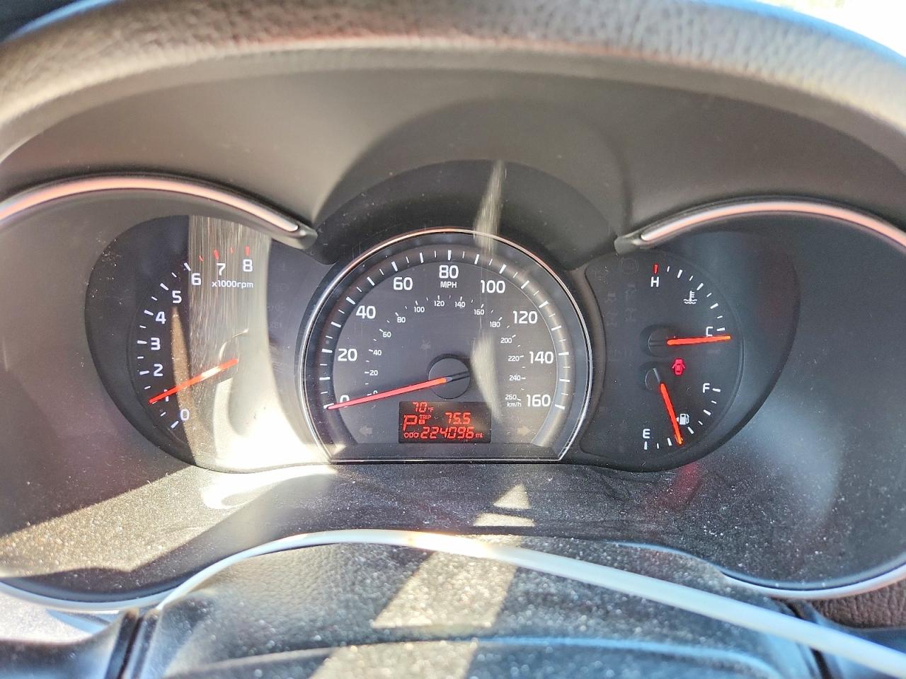 2014 KIA SORENTO LX photo 9