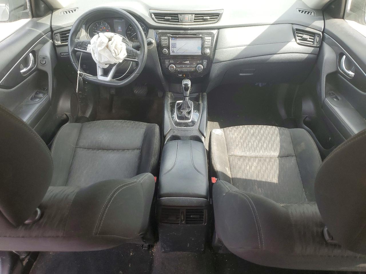 2017 NISSAN ROGUE SV photo 22