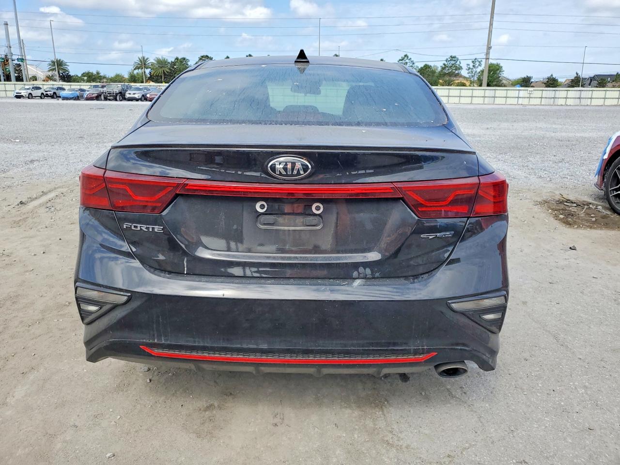 2021 KIA FORTE GT-LINE photo 6