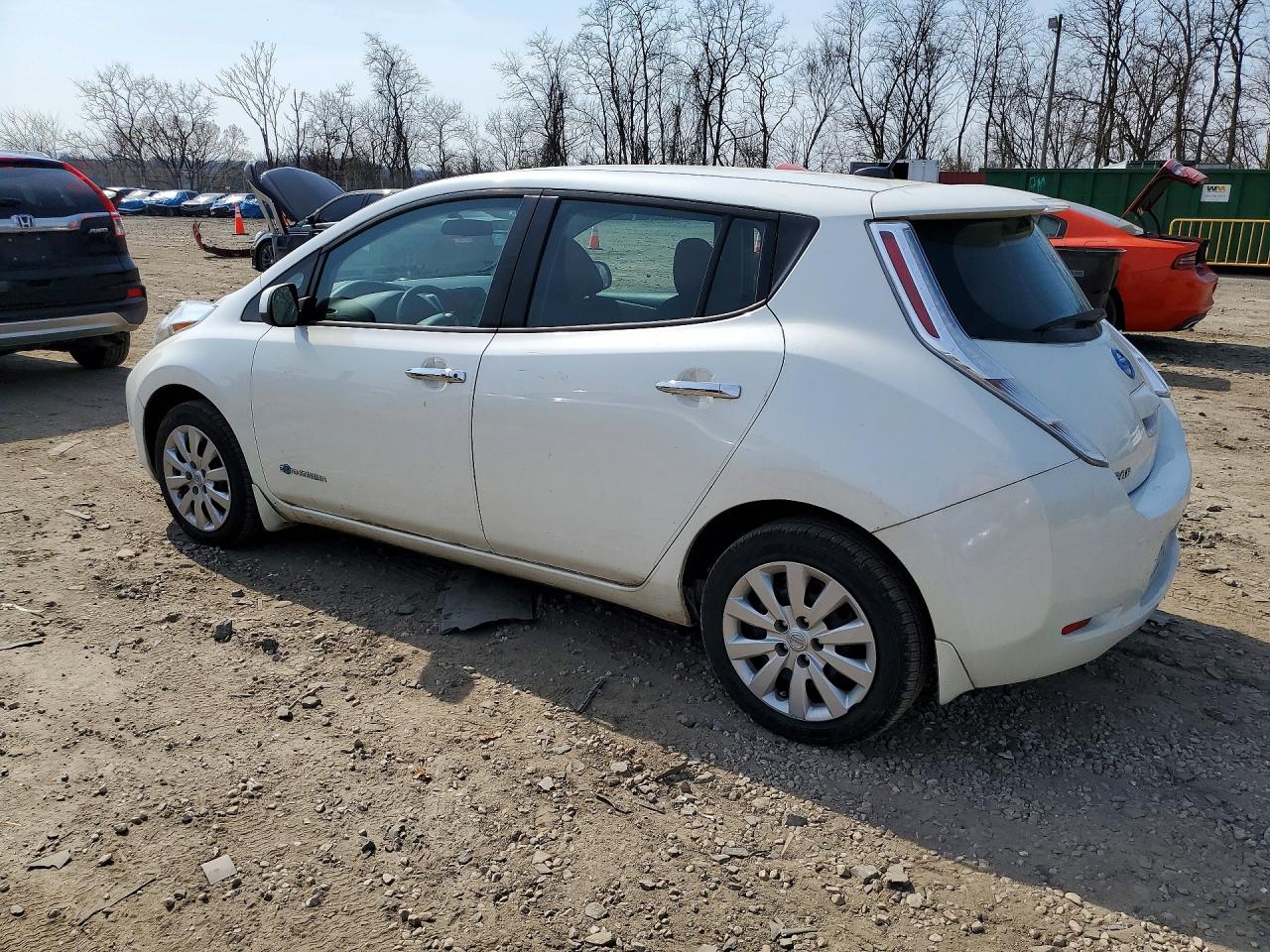 2016 NISSAN LEAF S-30 photo 4