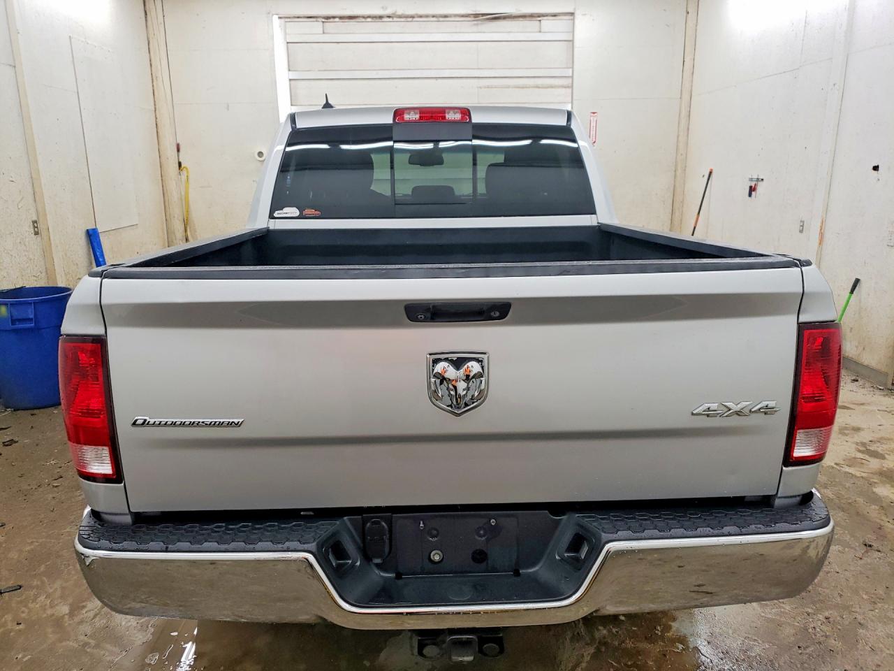 2014 RAM 1500 SLT photo 16