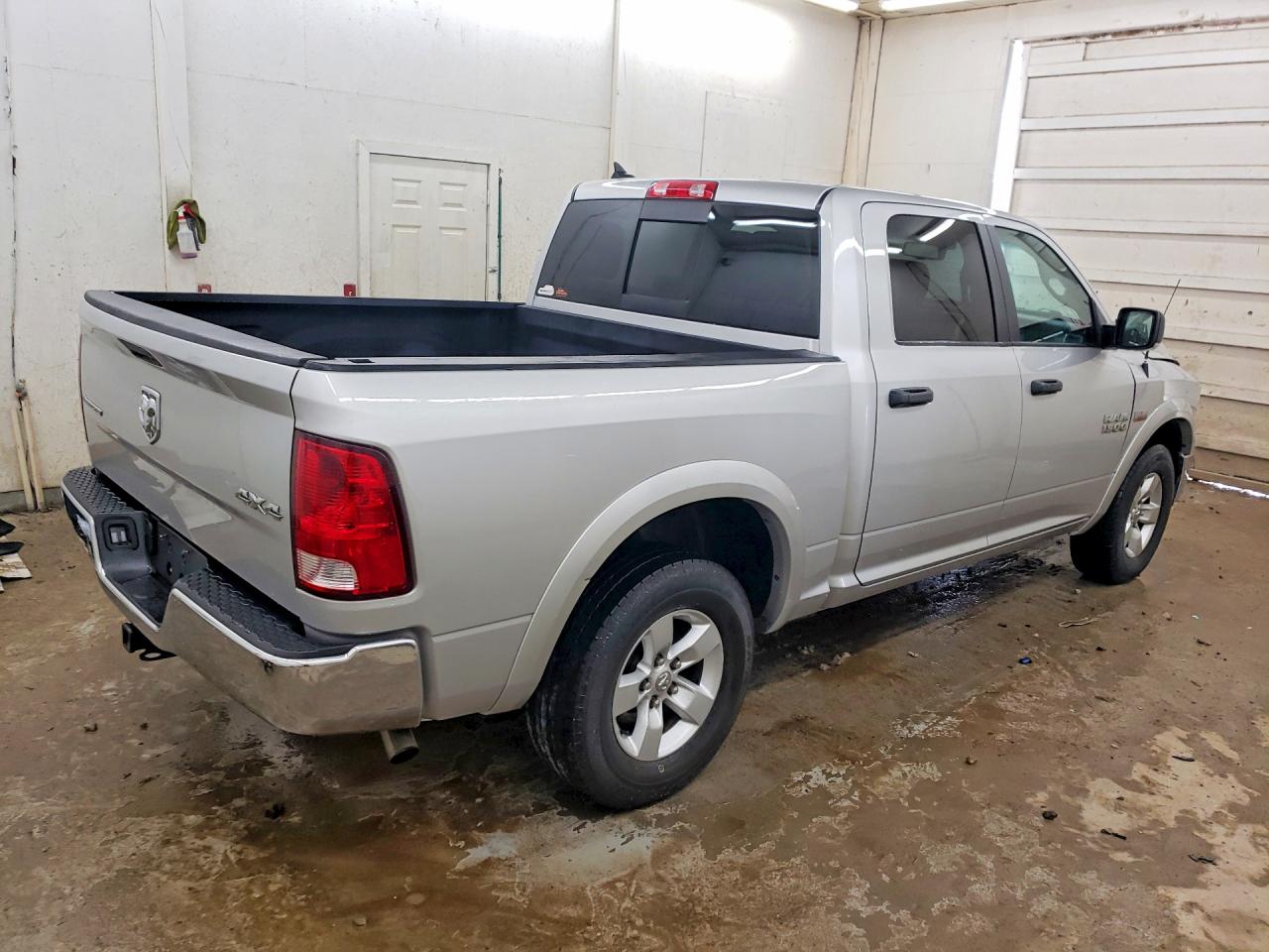 2014 RAM 1500 SLT photo 7