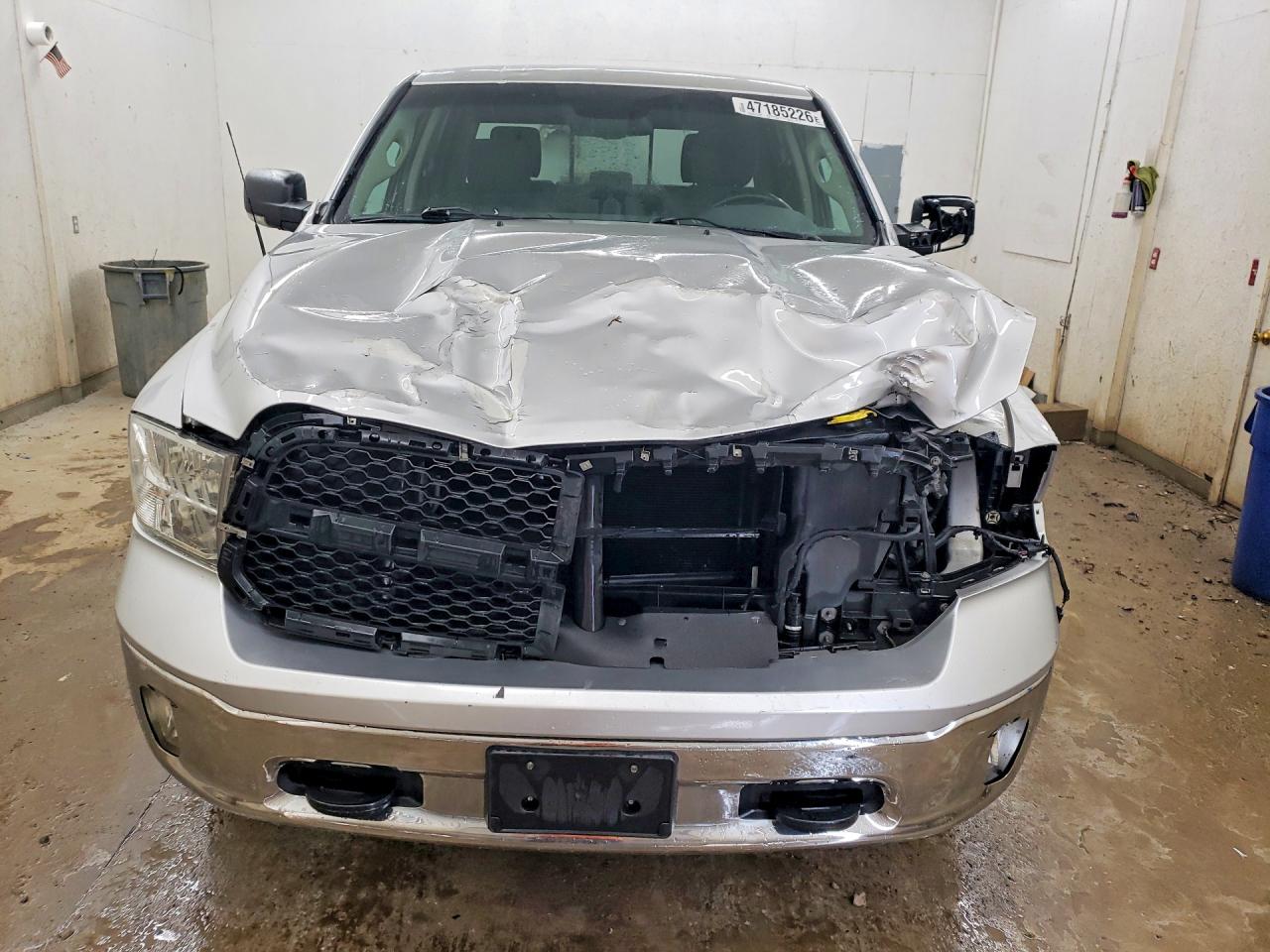2014 RAM 1500 SLT photo 13