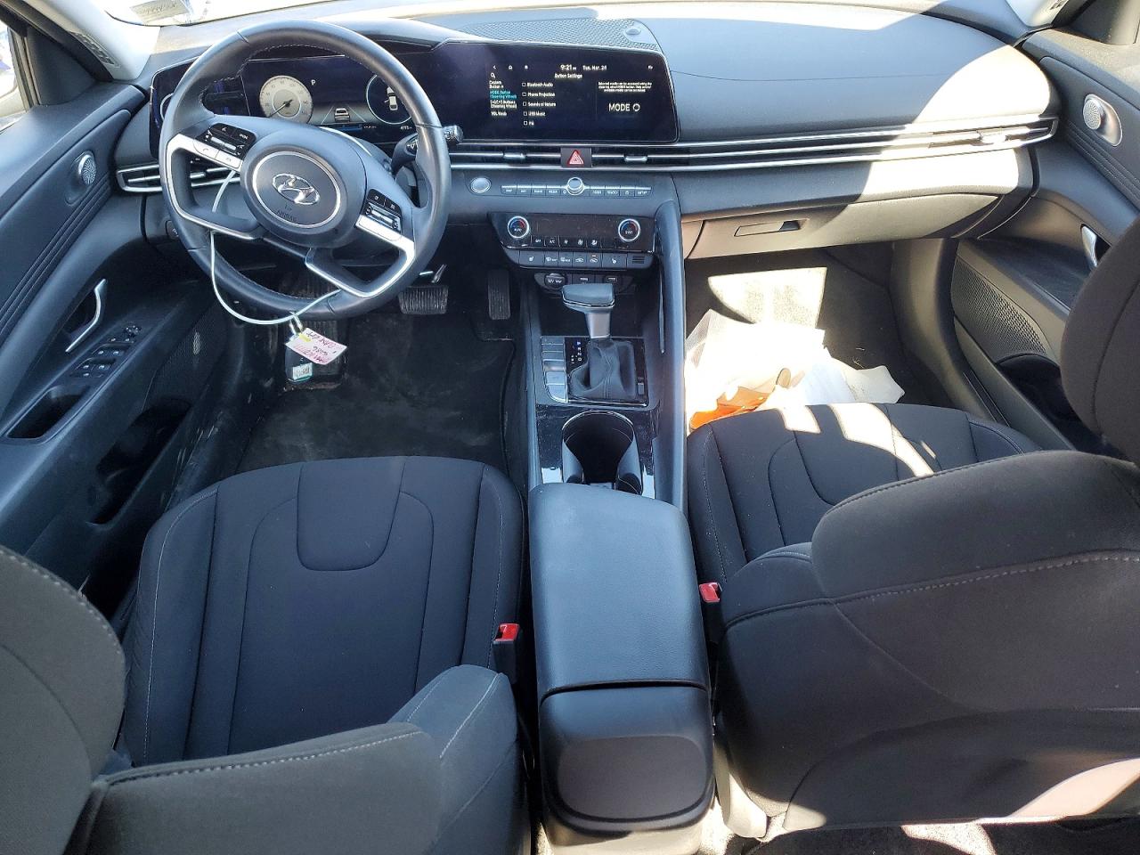 2023 HYUNDAI ELANTRA SEL photo 8
