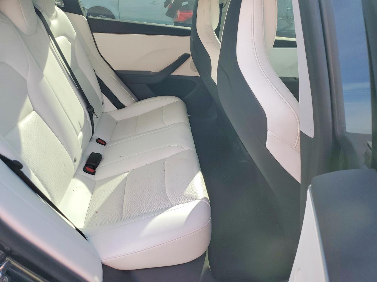 2024 TESLA MODEL 3 photo 28