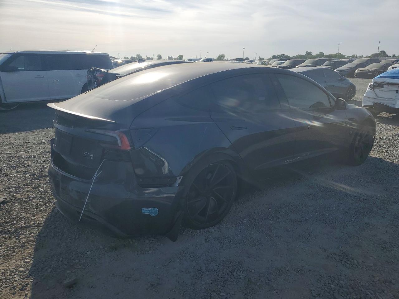 2024 TESLA MODEL 3 photo 7