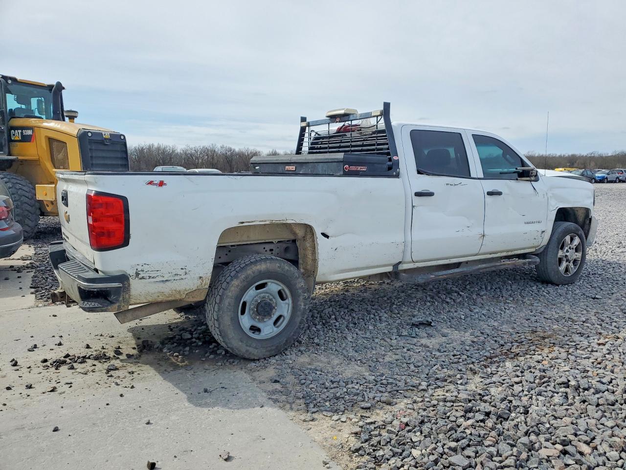 2016 CHEVROLET SILVERADO K2500 HEAVY DUTY photo 3