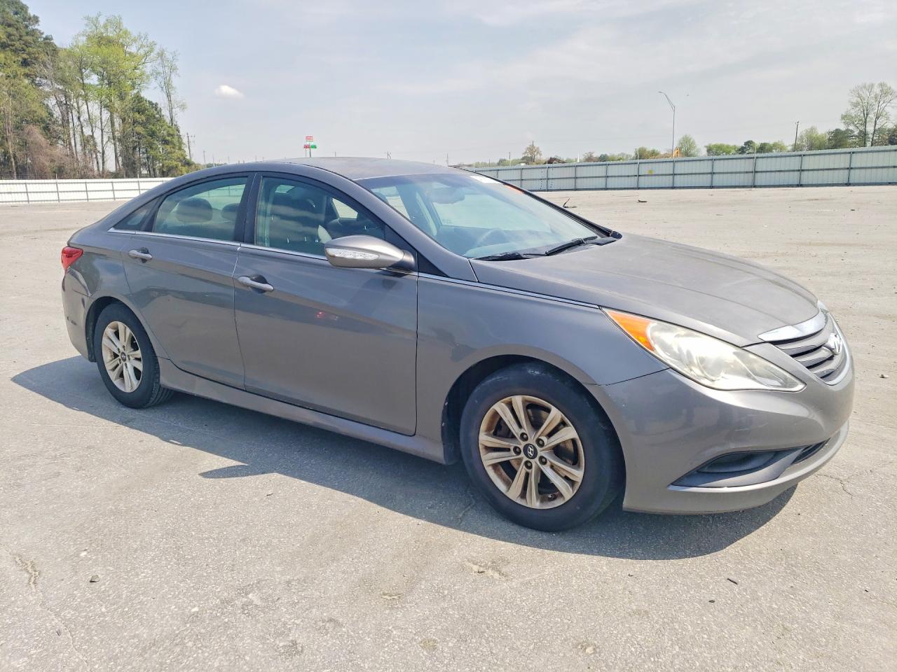 2014 HYUNDAI SONATA GLS photo 4