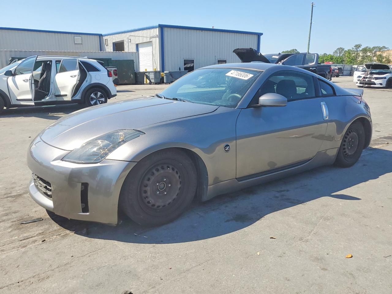2005 NISSAN 350Z