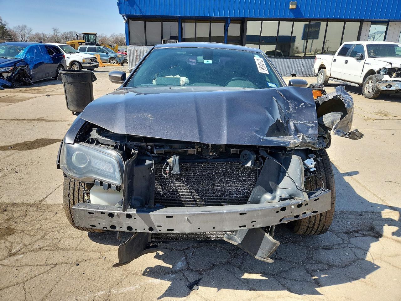 2019 CHRYSLER 300 S photo 9