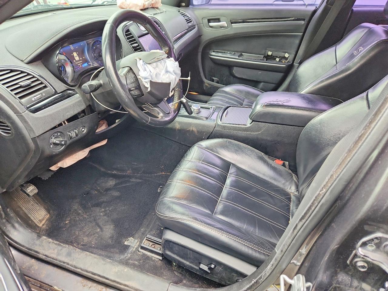 2019 CHRYSLER 300 S photo 13