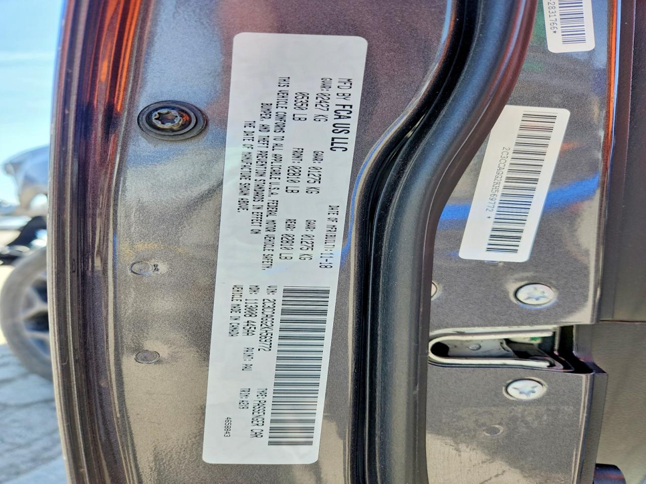 2019 CHRYSLER 300 S photo 23