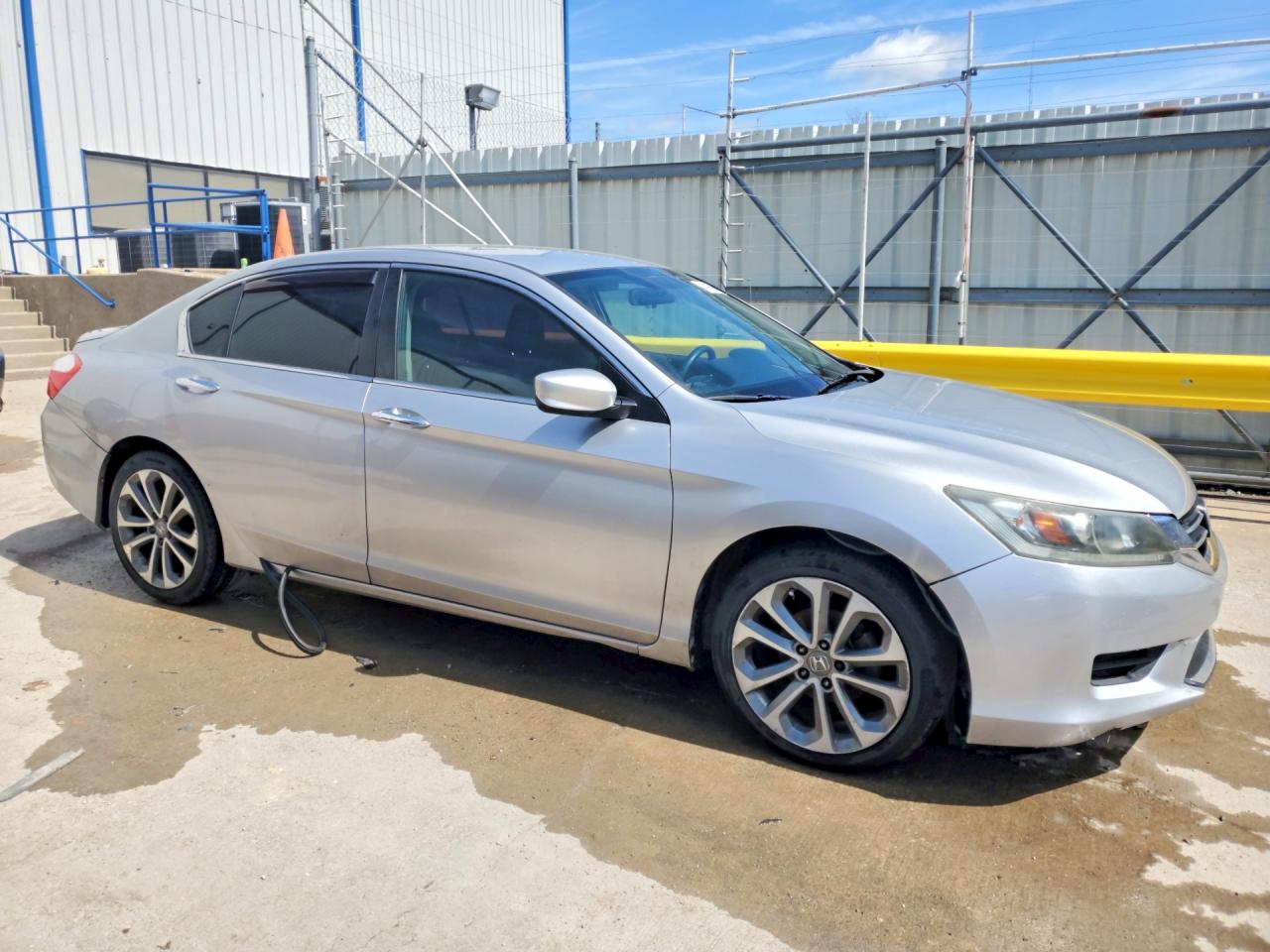 2014 HONDA ACCORD LX photo 4