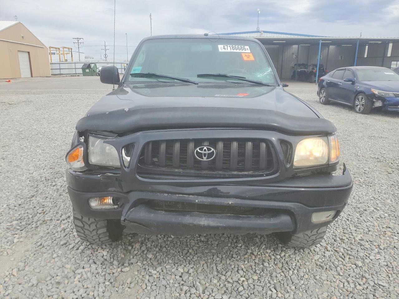 2004 TOYOTA TACOMA V6 photo 13
