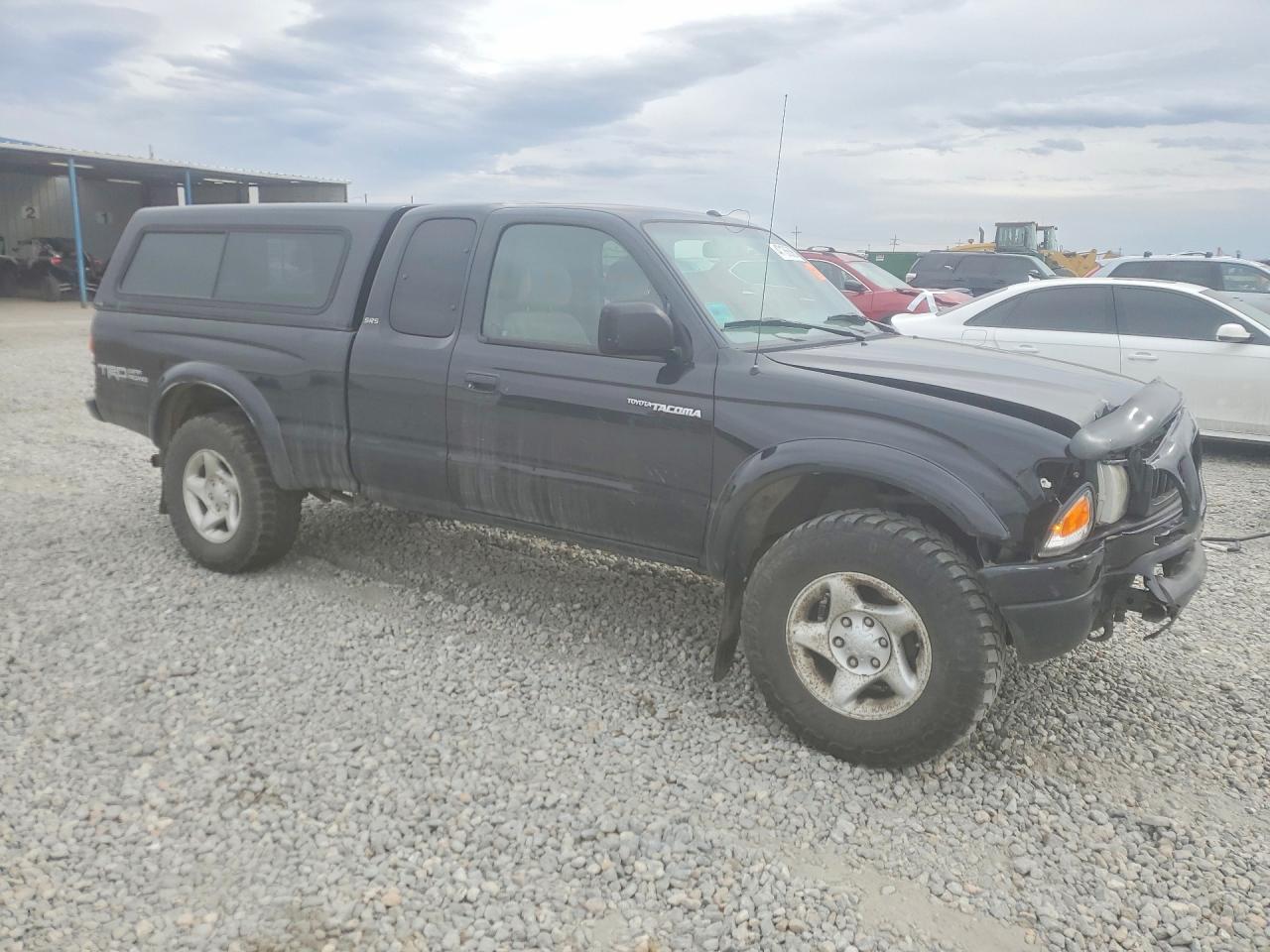 2004 TOYOTA TACOMA V6 photo 10