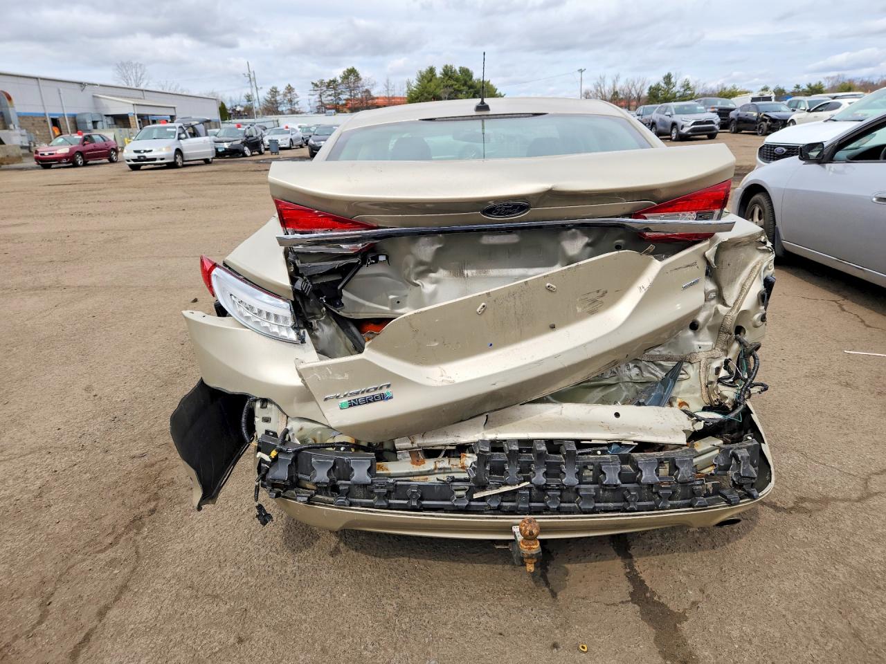 2017 FORD FUSION SE PHEV photo 16
