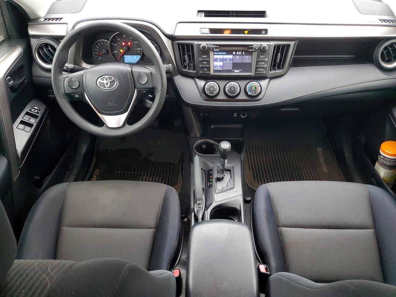 2016 TOYOTA RAV4 LE photo 8