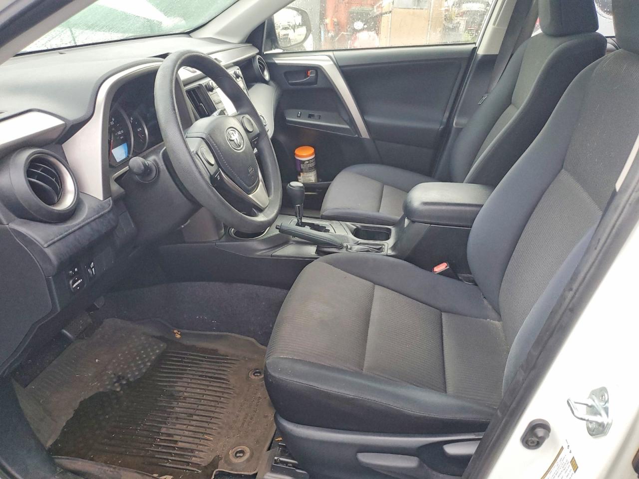 2016 TOYOTA RAV4 LE photo 7