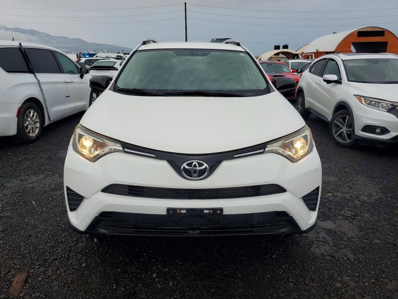 2016 TOYOTA RAV4 LE photo 5