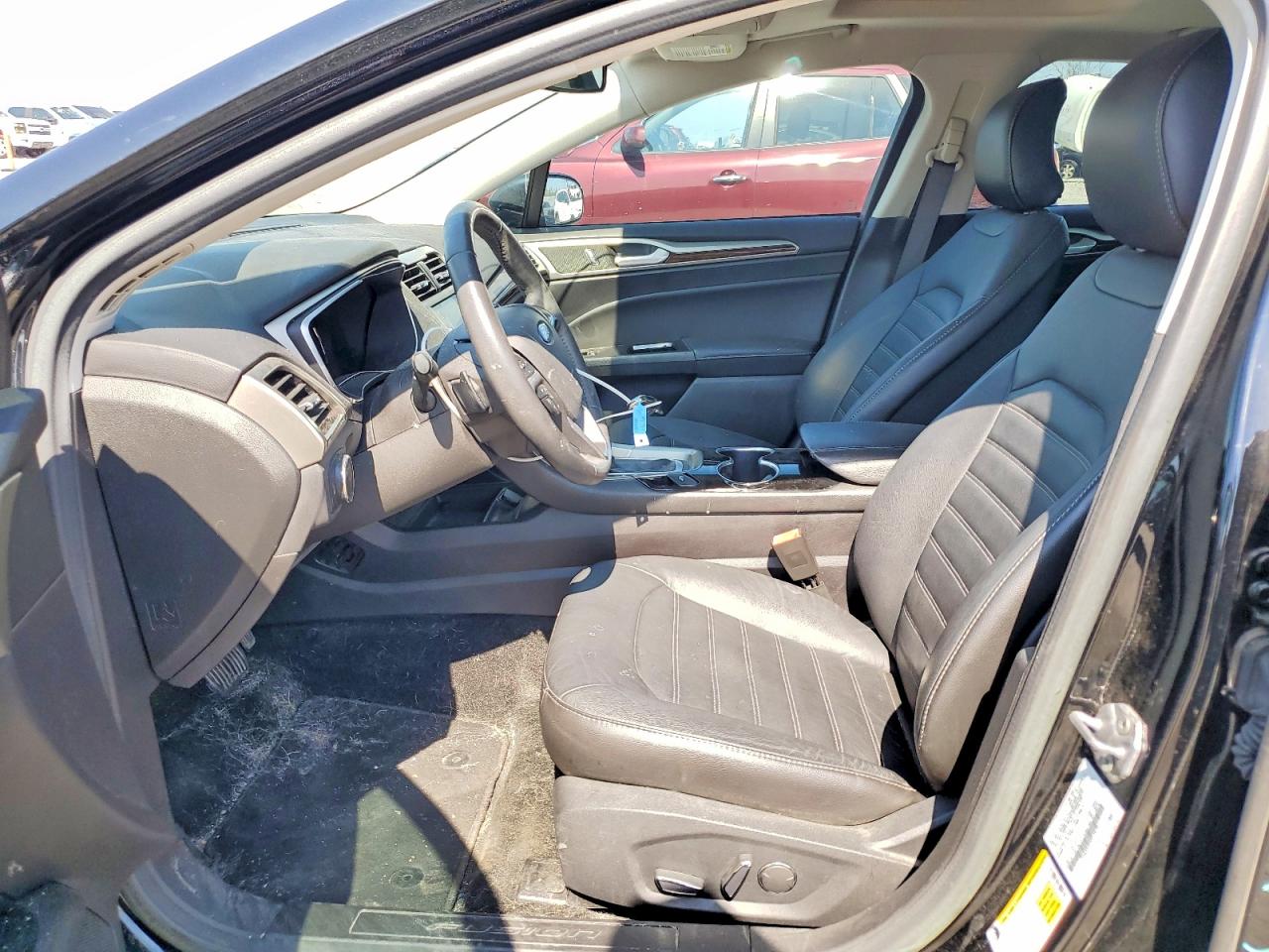 2016 FORD FUSION SE photo 13