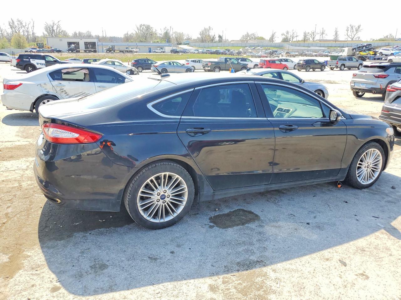 2016 FORD FUSION SE photo 5